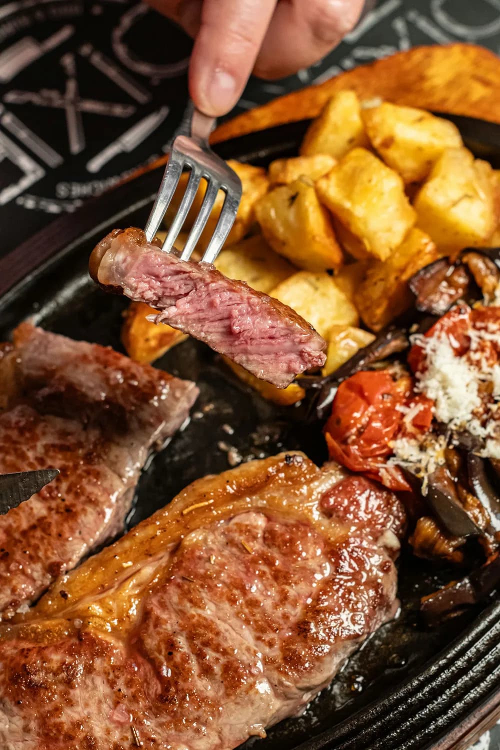 Picanha alla brace con la copertura di grasso dorata